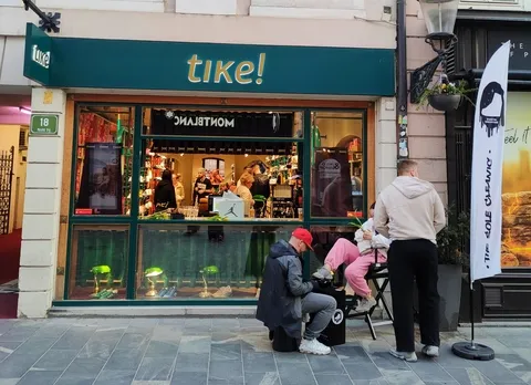 Dan žena v Tike!